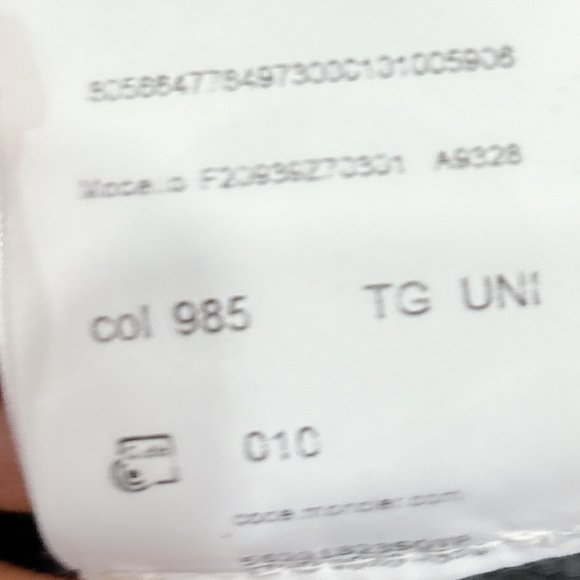 95% NEW MONCLER BEANIE HAT, WITH REAL FUR, WOOL MATERIAL - Picture 5 of 11